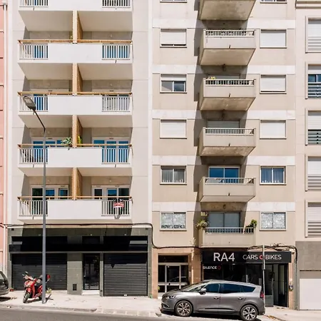 Copan - 2 Bedrooms And Balcony In Arroios Lisboa